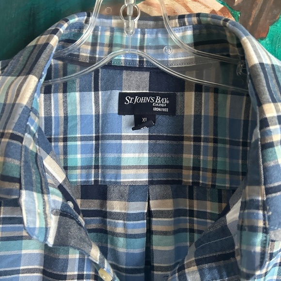 St. John's Bay Men's Blue and Black Plaid Shirt XL - Picture 3 of 12